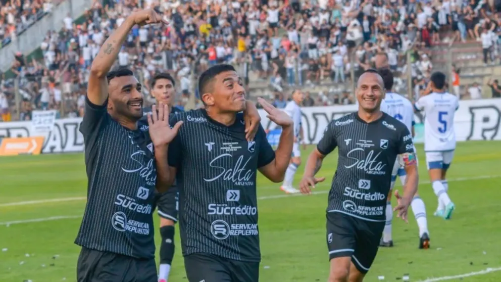 El "Pampa" Gómez, un mediocampista ofensivo que llega desde Central Norte de Salta, equipo que ascendió al Nacional B. Foto: archivo.