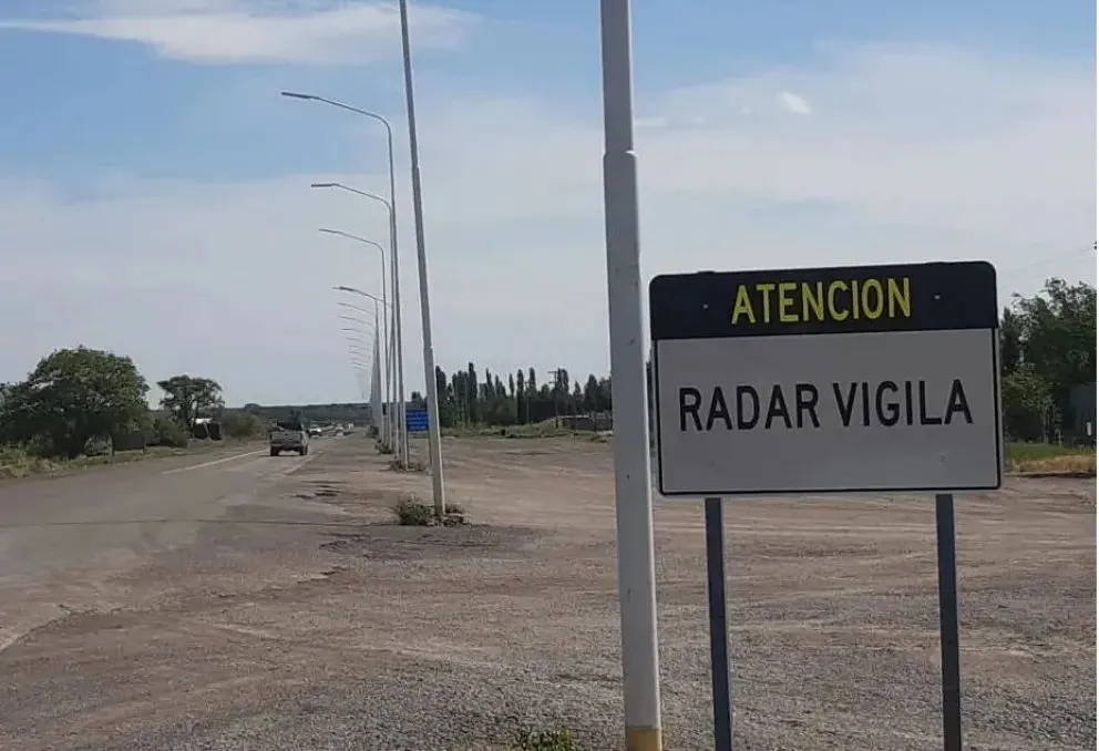 Ya hay lugares donde se debe reducir la velocidad para evitar sanciones. Foto archivo.