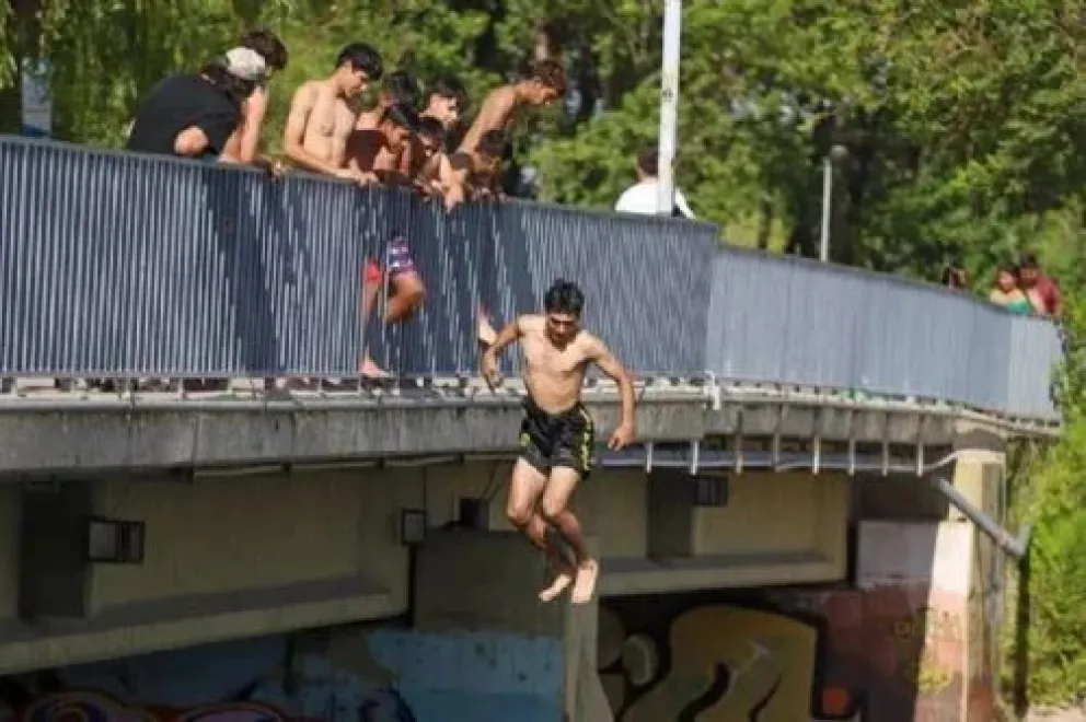 Se busca detener los saltos peligrosos.