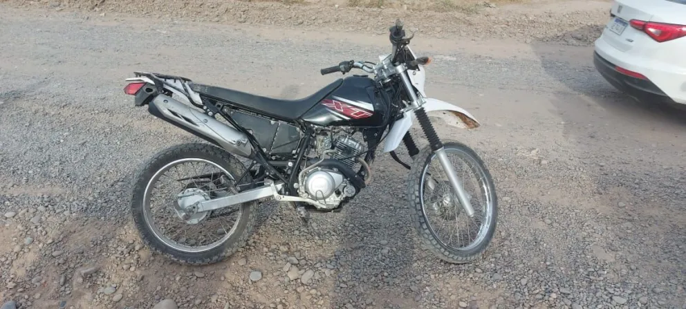 La moto secuestrada tenía una denuncia por robo efectuada en la Comisaría 24, del barrio Don Bosco. Foto: gentileza Policía Río Negro