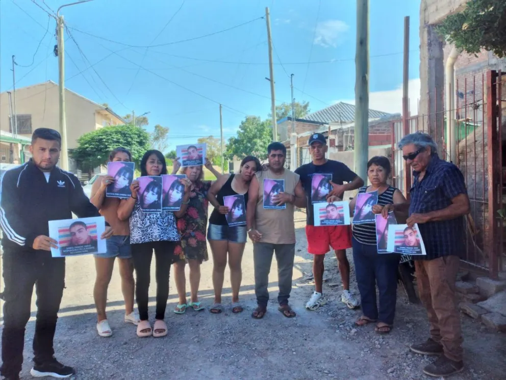Familiares y amigos de Carina señalaron a la expareja como el responsable de su muerte. No creen en la hipótesis del suicidio. Foto: gentileza.