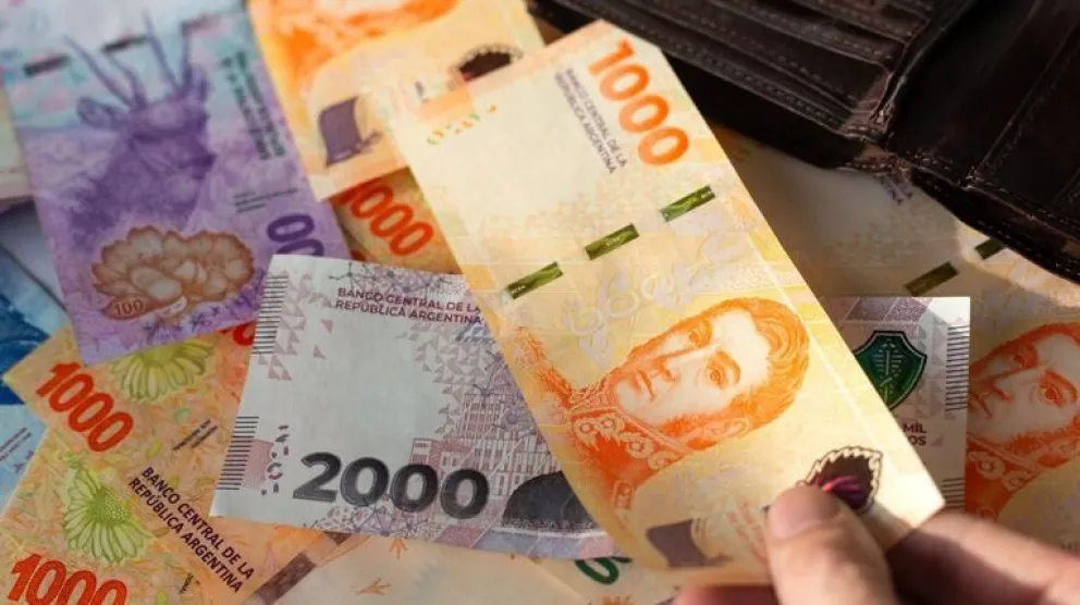 Un reajuste del 11,78% establece los salarios brutos y netos a partir de los cuales los empleados deberán contemplar el pago del impuesto. 