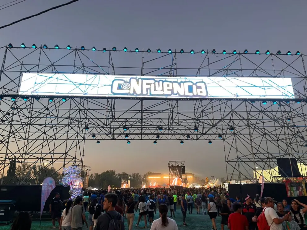 La Fiesta continuó hasta la madrugada con el cierre de Ke Personajes. (Foto Cipo360)