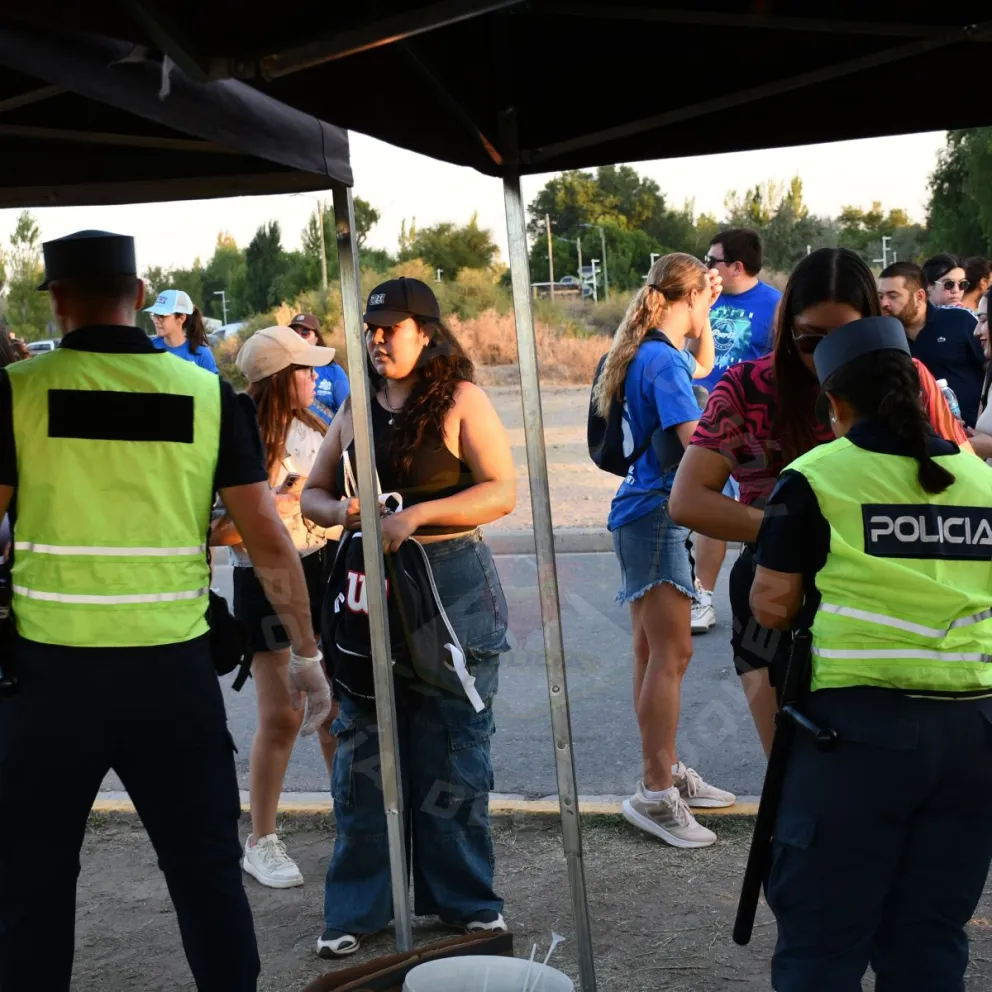 Para ingresar al predio había que pasar al menos dos controles de seguridad. (Fotos: Policía de Neuquén)