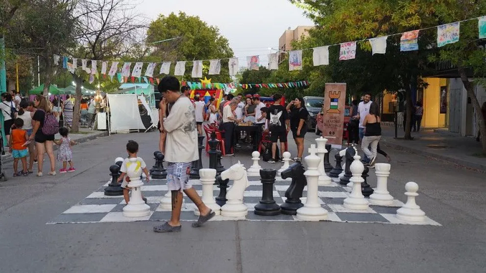 Sábado de Carnaval en los barrios y domingo de verano cultural. | Foto (prensa municipalidad de Cipolletti)