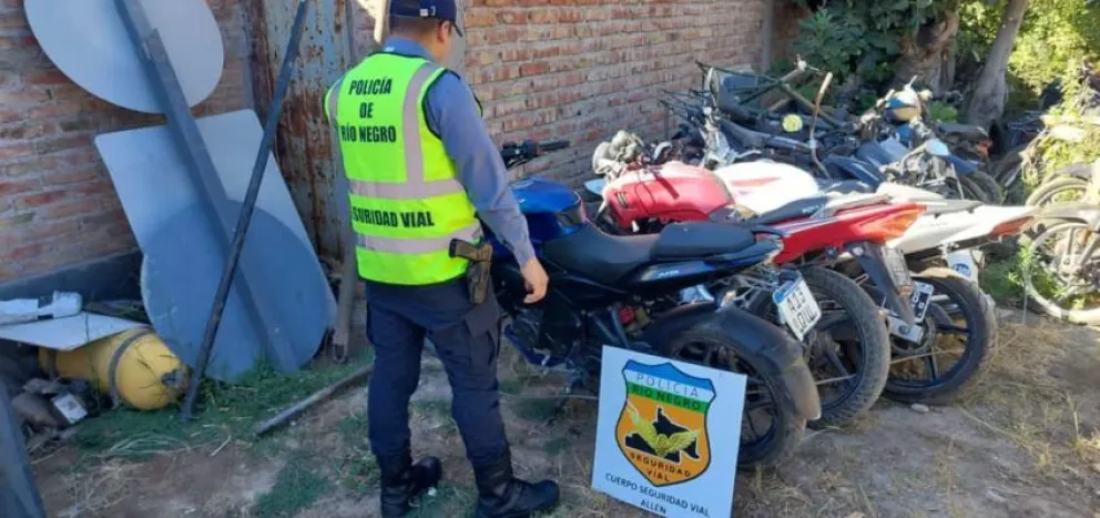 La moto tenía pedido de secuestro vigente. Foto: gentileza Policía de Río Negro.