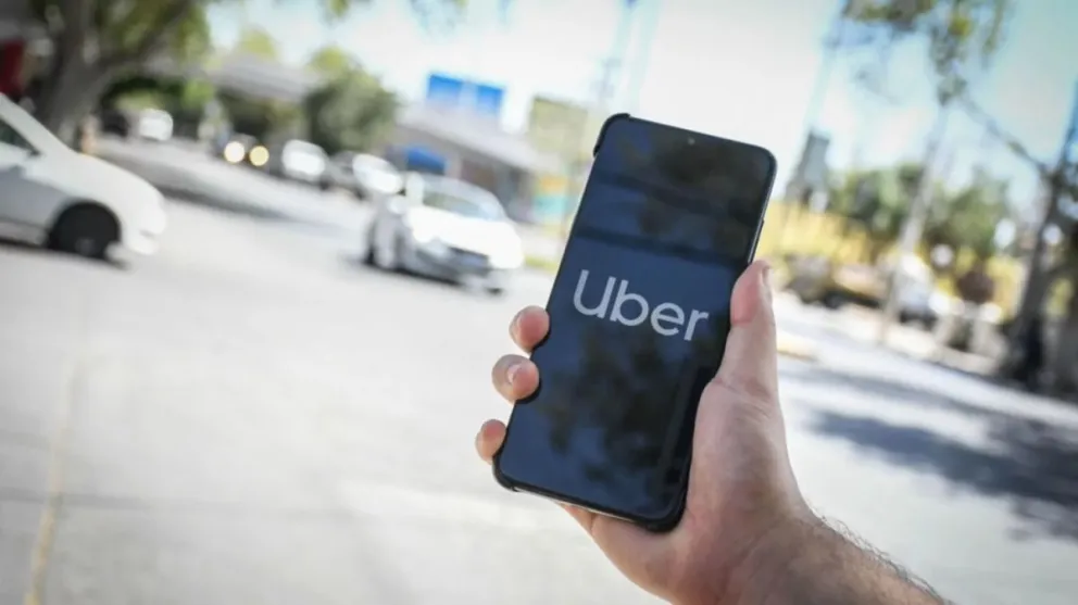 Los impulsores de esta nueva ley quieren que comience a implementarse en abril, los taxistas piden igualdad de condiciones. | Foto (ilustrativa)
