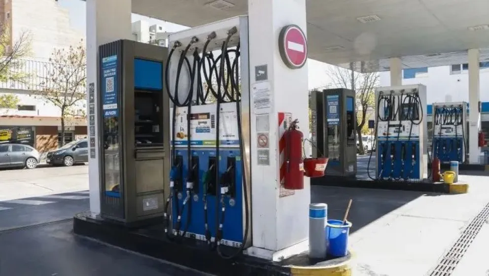 Varias estaciones de servicio en Cipolletti comenzaron a reportar la falta de combustible. | Foto archivo.