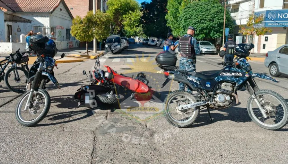 Uno de ellos fue detenido pero del segundo se desconoce el paradero. (Foto Policía de Neuquén)