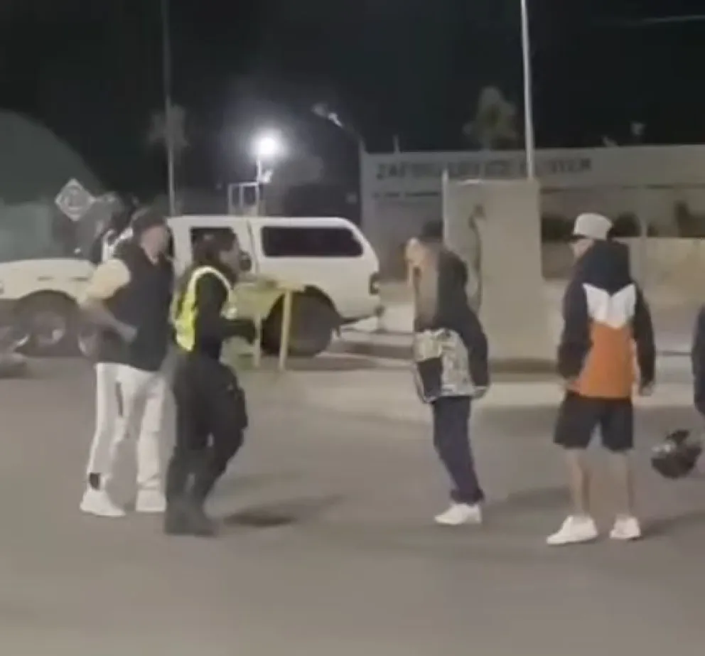 Los violentos han sido identificados a través de los videos difundidos. 