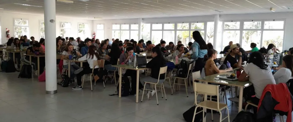 La importancia del acercamiento de las familias con menos estudios para llegar a la universidad: el sueño del ascenso social. Foto: archivo.