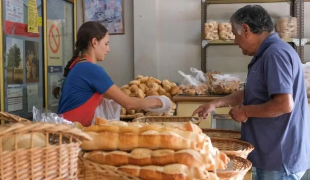 El pan es uno de los alimentos más tradicionales en la mesa de los argentinos. Pero su consumo bajó hasta un 15 %. Foto: archivo.