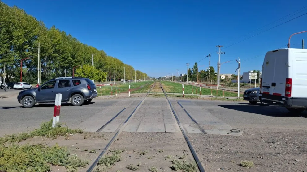 La mejora de estas vías alternativas no solo apunta a optimizar la movilidad diaria sobre la ruta 65, sino también evitar accidentes. | Foto Daniela Luján para Cipo360