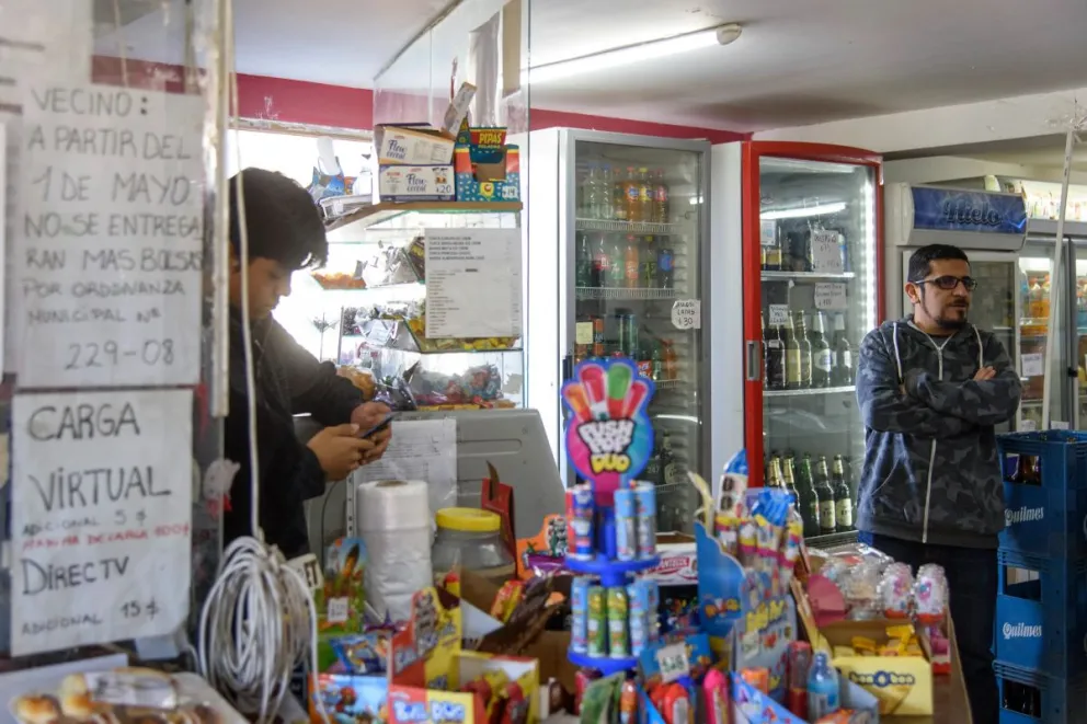 Las tasas que se deben pagar por este financiamiento oscilan entre el 30% y el 35 % mensual, dependiendo del monto y la cantidad de días. Foto: archivo.