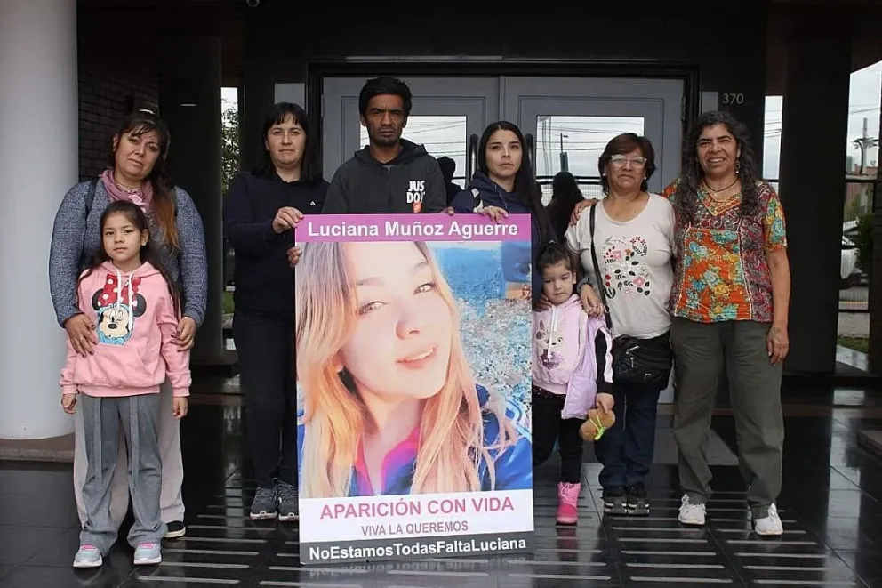 El Concejo Deliberante pidió que se difunda la imagen de Luciana en las carteleras digitales de la municipalidad. Una forma más de difundir sus datos y sensibilizar para la continuidad de la búsqueda. Foto: Silvina Ojeda.
