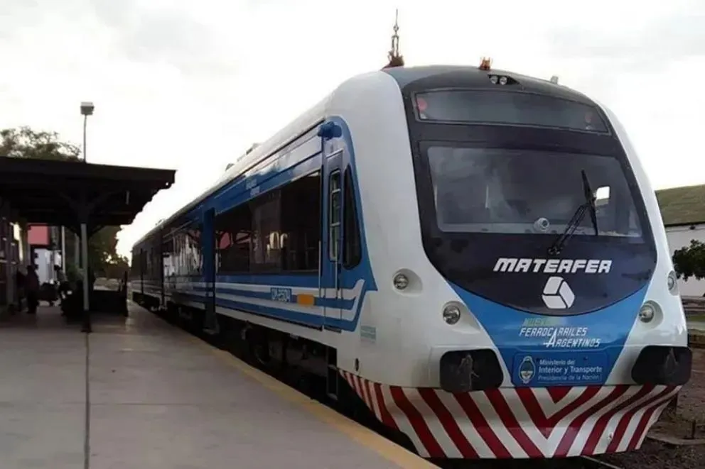 El Tren del Valle, por el momento, une Cipolletti con Plottier. Foto: (Archivo)