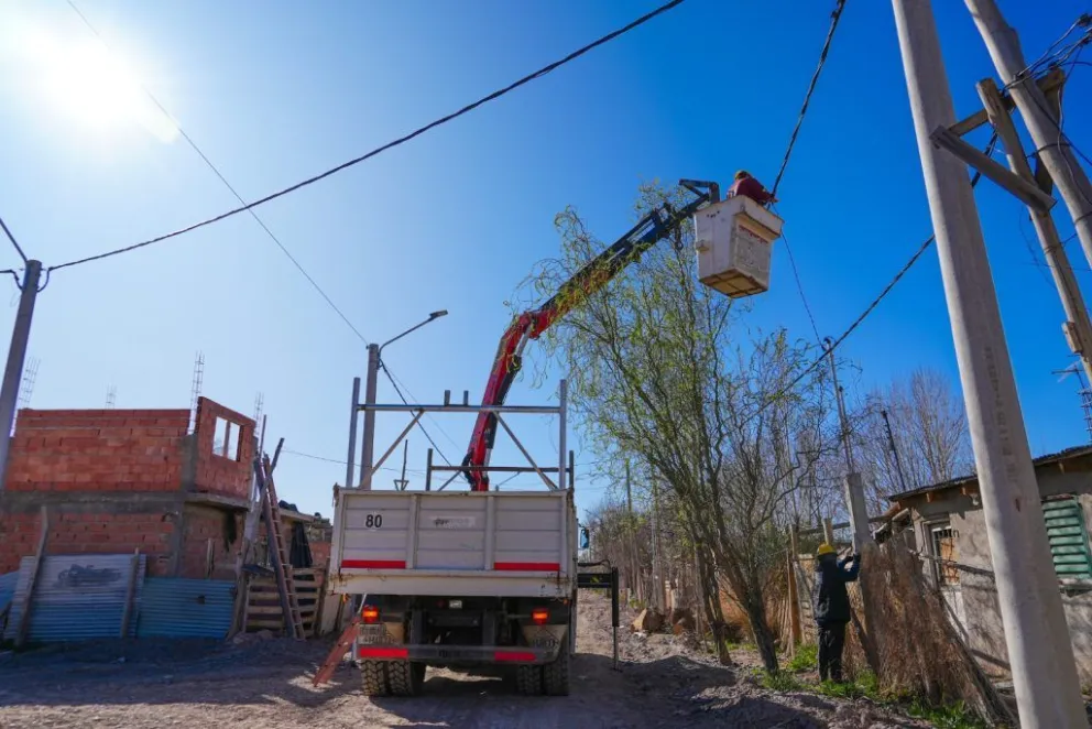 Los barrios son ayudados para que ingresen a las redes regulares. (Foto archivo)