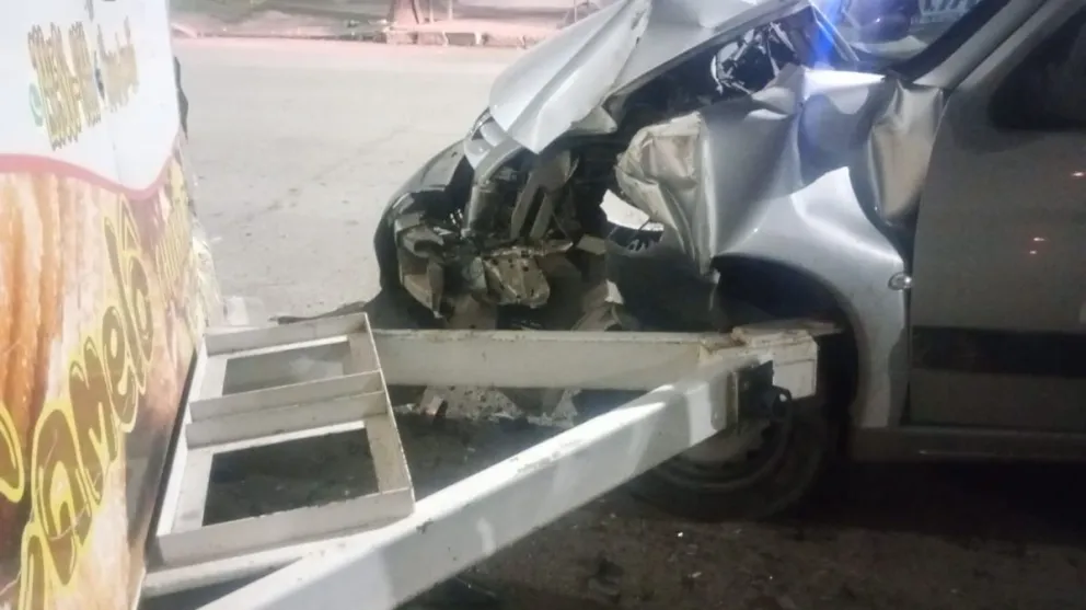 Aparentemente todo habría sido por un cruce de semáforo en rojo. (Foto Miguel Ángel Parra)