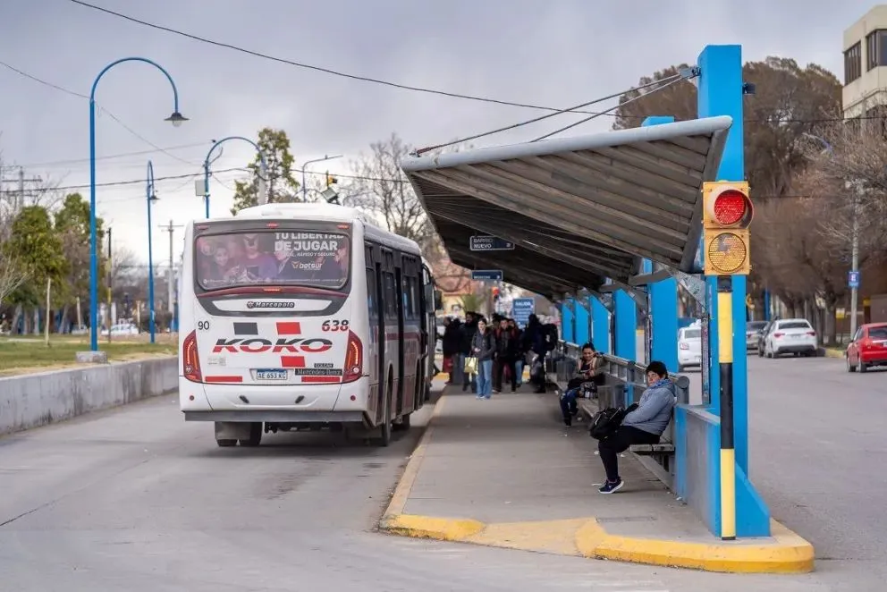 El incremento fue aprobado por la Secretaría de Transporte de la provincia. (Foto ANRoca)
