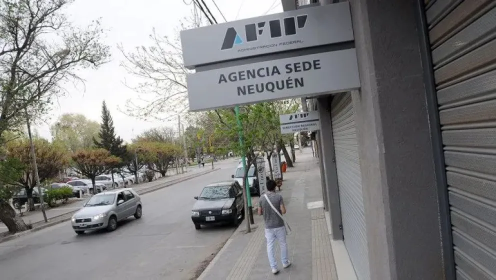 Como medida de fuerza los trabajadores de ARCA harán retención de tareas y movilizaciones. | Foto archivo LMNeuquen