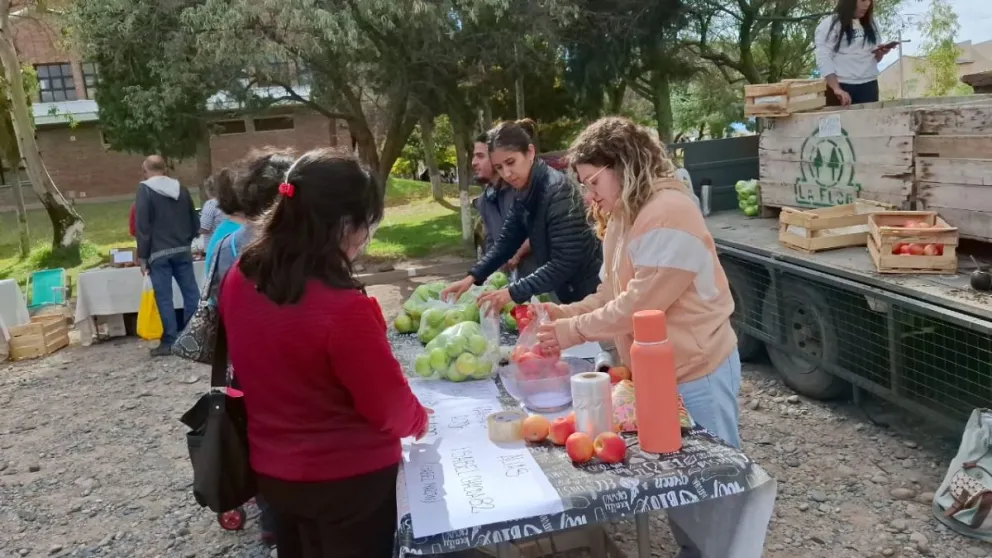 La propuesta busca fomentar el acceso a alimentos sanos y fortalecer la economía regional.| Foto Daniela Luján para CIPO360
