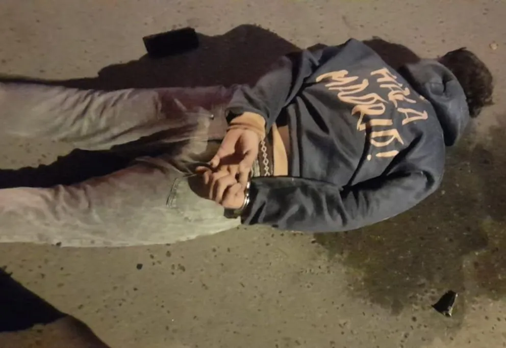 La llamada al 911 permitió la rápida intervención de la policía y la detención del malviviente cuando todavía se encontraba en la zona del hecho. Foto: Policía Río Negro.