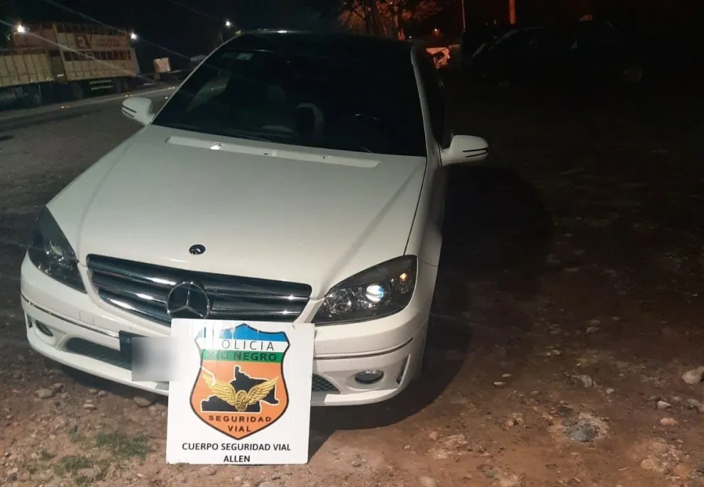 La fiscalía dispuso la retención del vehículo, que quedó en custodia en la caminera de Allen. Foto: Policía de Río Negro.