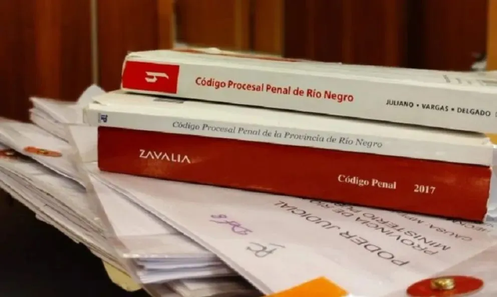 Fiscalía pidió una pena de 25 años de prisión para un hombre acusado por tentativa femicidio y homicidio. (Foto archivo)