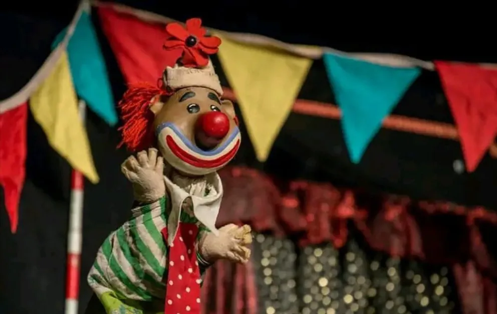 La magia de los títeres llega a Cipolletti: un mundo de colores, ilusión y fantasía. Historias para los más chicos.