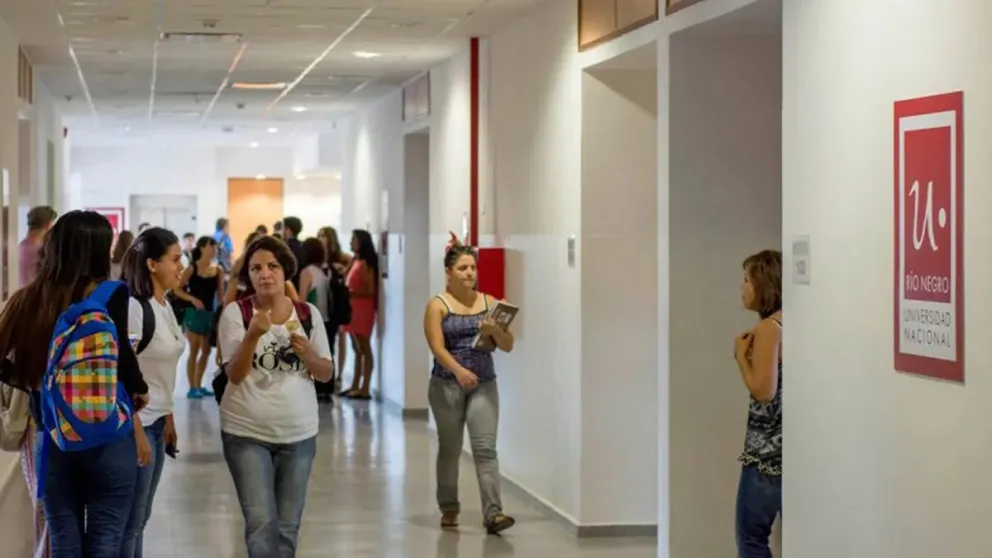 El rector alertó sobre la incertidumbre que significa tener que administrar un centro de estudios sin un presupuesto definido. Foto: archivo.