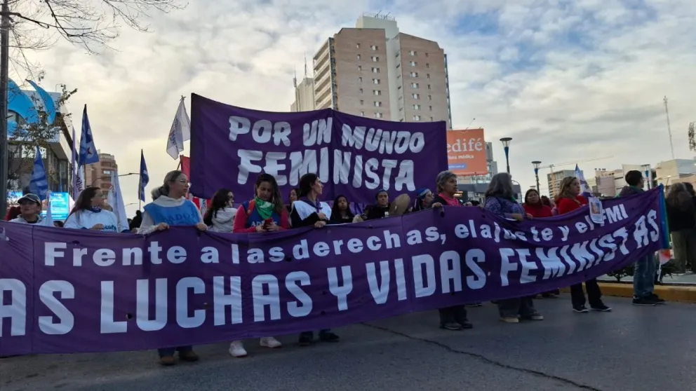 Se le dio la palabra a quienes querían hablar, incluida la madre de Luciana. (Fotos Cipo360)