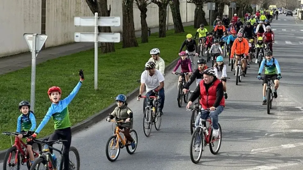 La municipalidad y la Universidad de Flores buscan estimular el uso de la bicicleta para mejorar el estado físico y contribuir a una disminución del tránsito en las zonas céntricas. Foto: archivo.