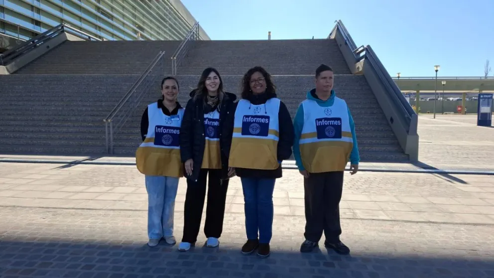 El servicio está disponible de lunes a viernes, de 8 a 14, y promete presencia permanente de personal dispuesto a brindar todo tipo de  información. | Foto Daniela Lujan