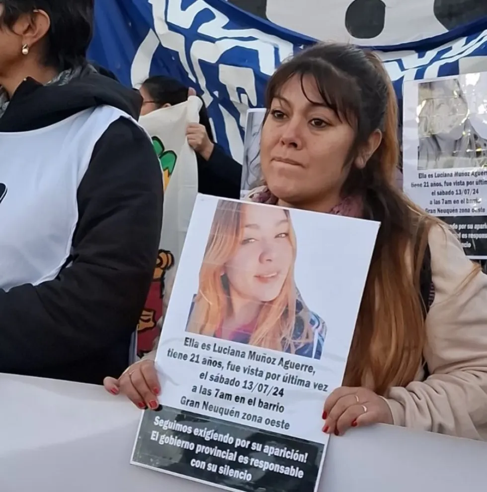 Lila mam&aacute; de Luciana Mu&ntilde;oz