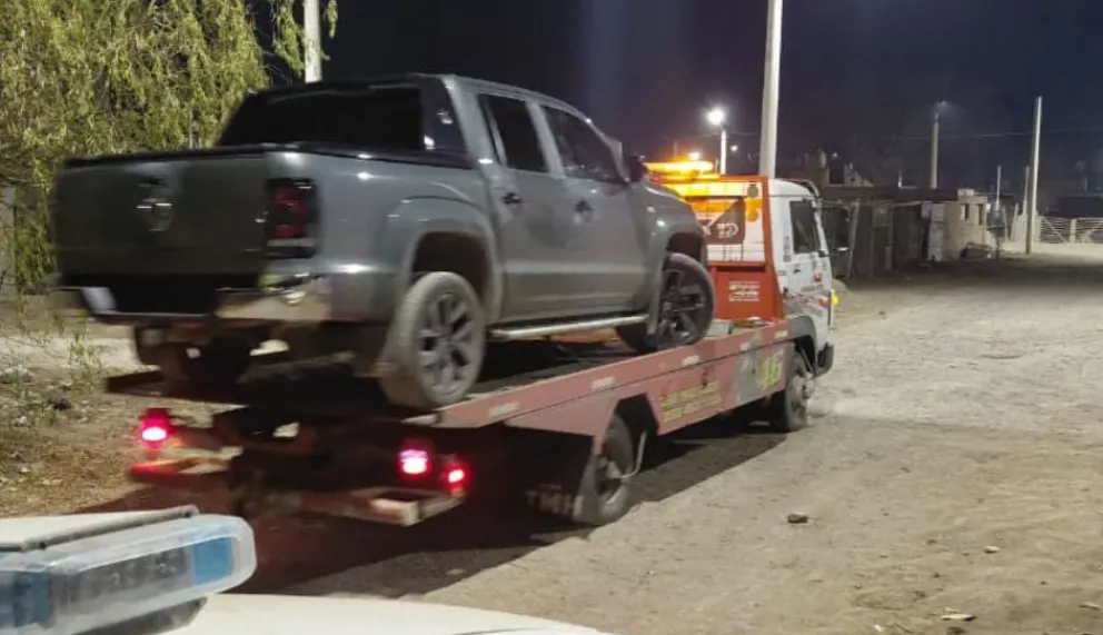 La Amarok fue entregada a su propietario, tras la verificación de los datos. Foto: Policía Río Negro.