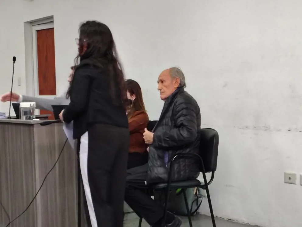 El empresario, en un momento del juicio. Fue declarado culpable del delito de abuso sexual con acceso carnal. Foto: Cipo360.