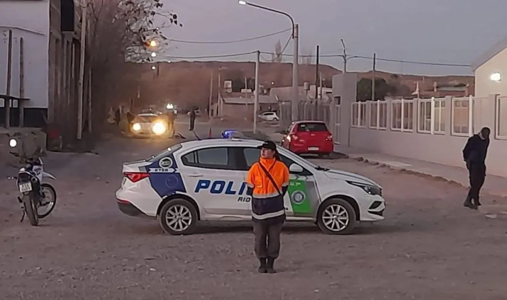 El crimen se produjo sobre la calle Viedma (imagen gentileza lmcipolletti)