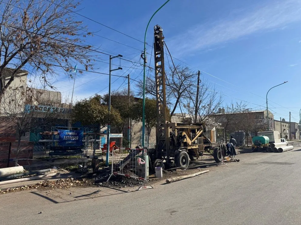 Arsa trabaja sobre la calle Naciones Unidas y prepara el recambio de un tramo de 800 metros sobre Venezuela. Foto: Gentileza.