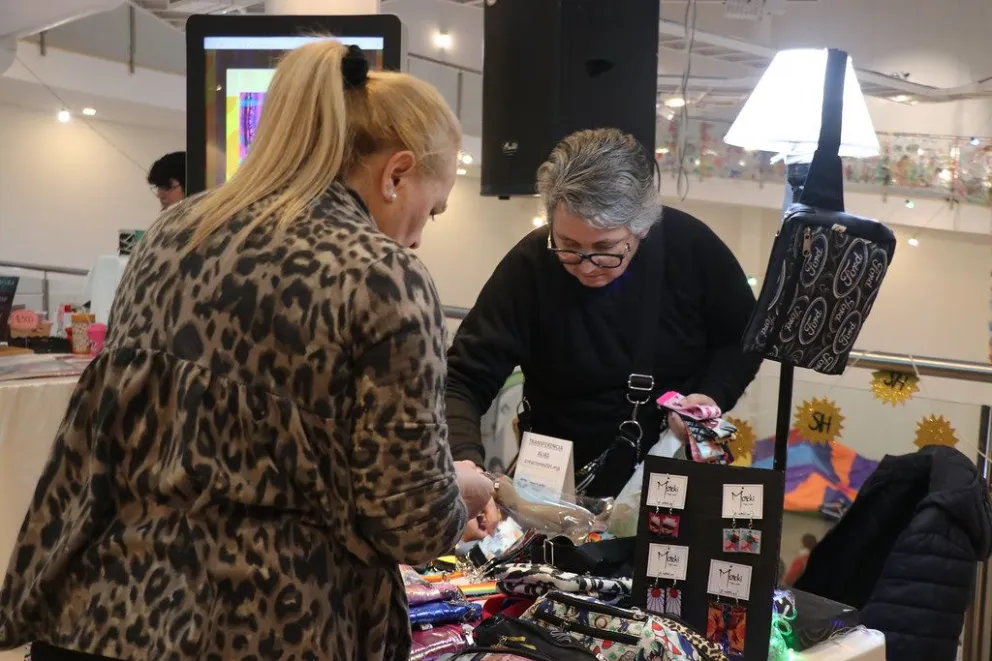  la Feria de la Economía Social, que se llevará a cabo este domingo 13 de julio, entre las 16 y las 21 horas. | Foto prensa Municipalidad de Cipolletti.