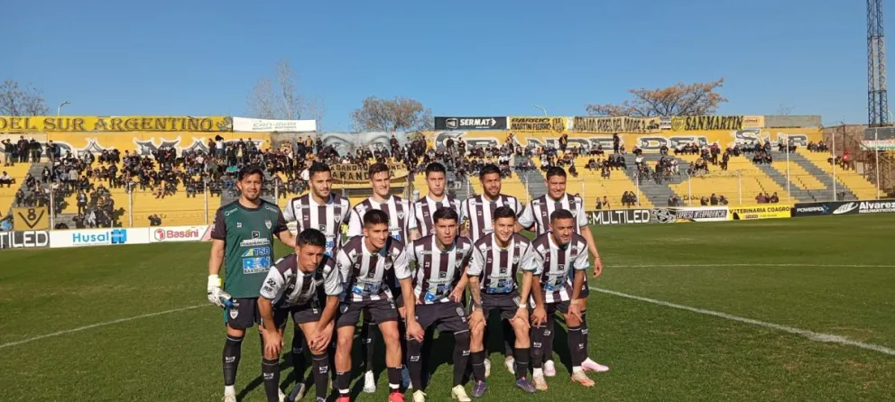 El equipo rionegrino arrancó fuerte y golpeó dos veces en el primer tiempo (imagen Fede Garcia) 