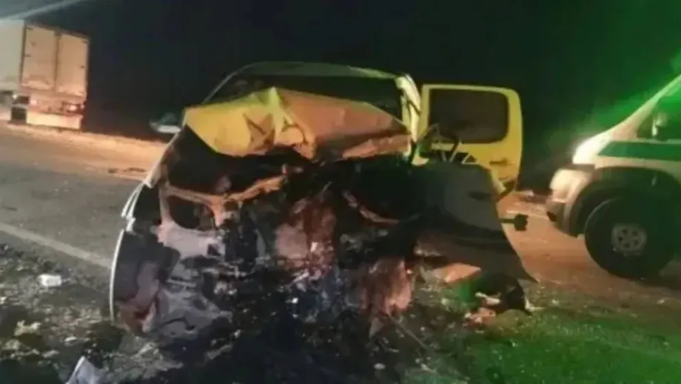 El conductor de la Hilux resultó con lesiones leves (imagen gentileza)