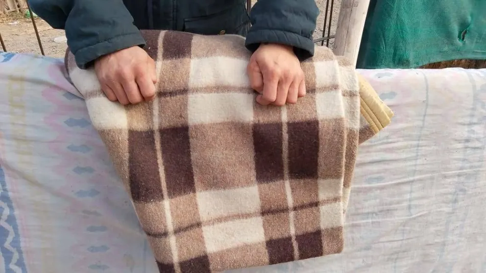 Por los chicos del Michi Michi y Cuatro Esquinas: una campaña para conseguir abrigos, ropa, medias. Toda colaboración es bienvenida. Foto: gentileza.