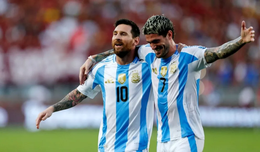 Lionel Messi y Rodrigo De Paul.