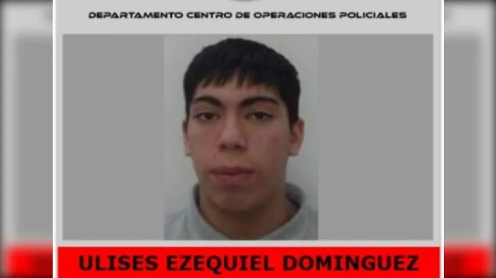 Domínguez, de 19 años, había sido condenado por la comisión de siete hechos delictivos. Dejó de presentarse en sede judicial y ahora lo buscan por toda la región. Foto: Policía de Neuquén.