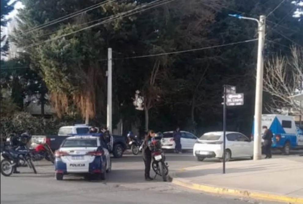 La espectacular persecución terminó en una esquina crítica. El conductor fue detenido; el acompañante logró escapar.
