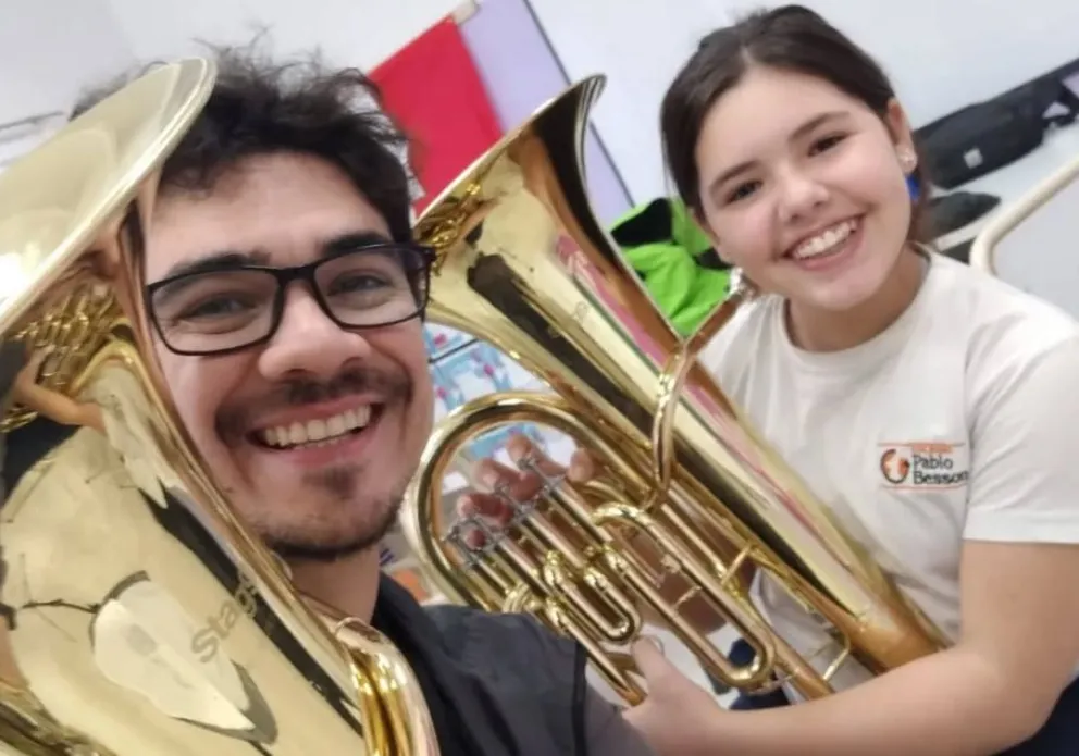 Toda la sonrisa y la felicidad de Cipriana: se presentará en uno de los escenarios más importantes del país con la Orquesta Sinfónica Infantil. Foto: gentileza.