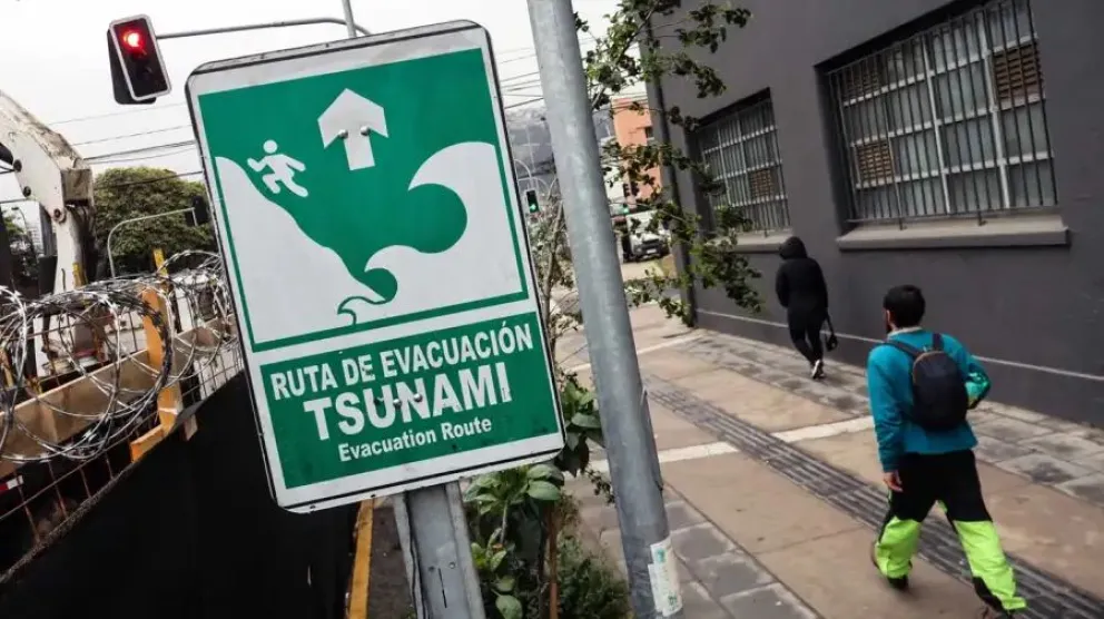 La alerta de tsunami fue activada después de un terremoto cerca de la península de Kamchatka.