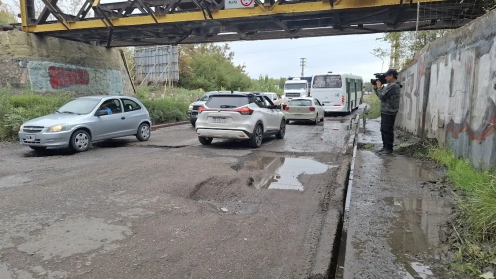 El deterioro de la ruta 151 no tendrá obra en el corto plazo, solo habrá bacheos. | Foto Daniela Luján para Cipo360