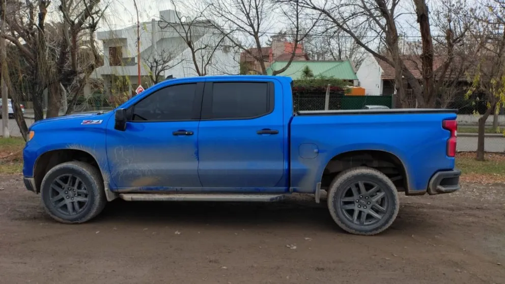 La camioneta fue apropiada usando el duplicado de la llave, que habían robado días antes. Foto: Policía Neuquén.