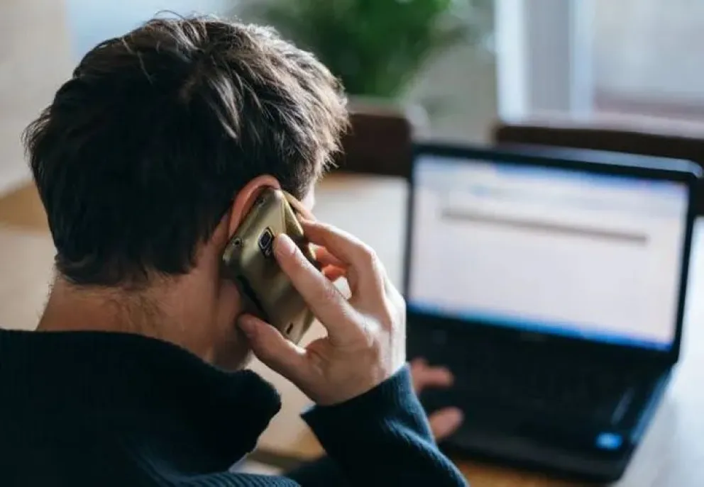 A tener cuidado: si reciben una llamada telefónica o mensaje de whatsapp a nombre del ISSN, pueden estar frente a una estafa. Foto: archivo.